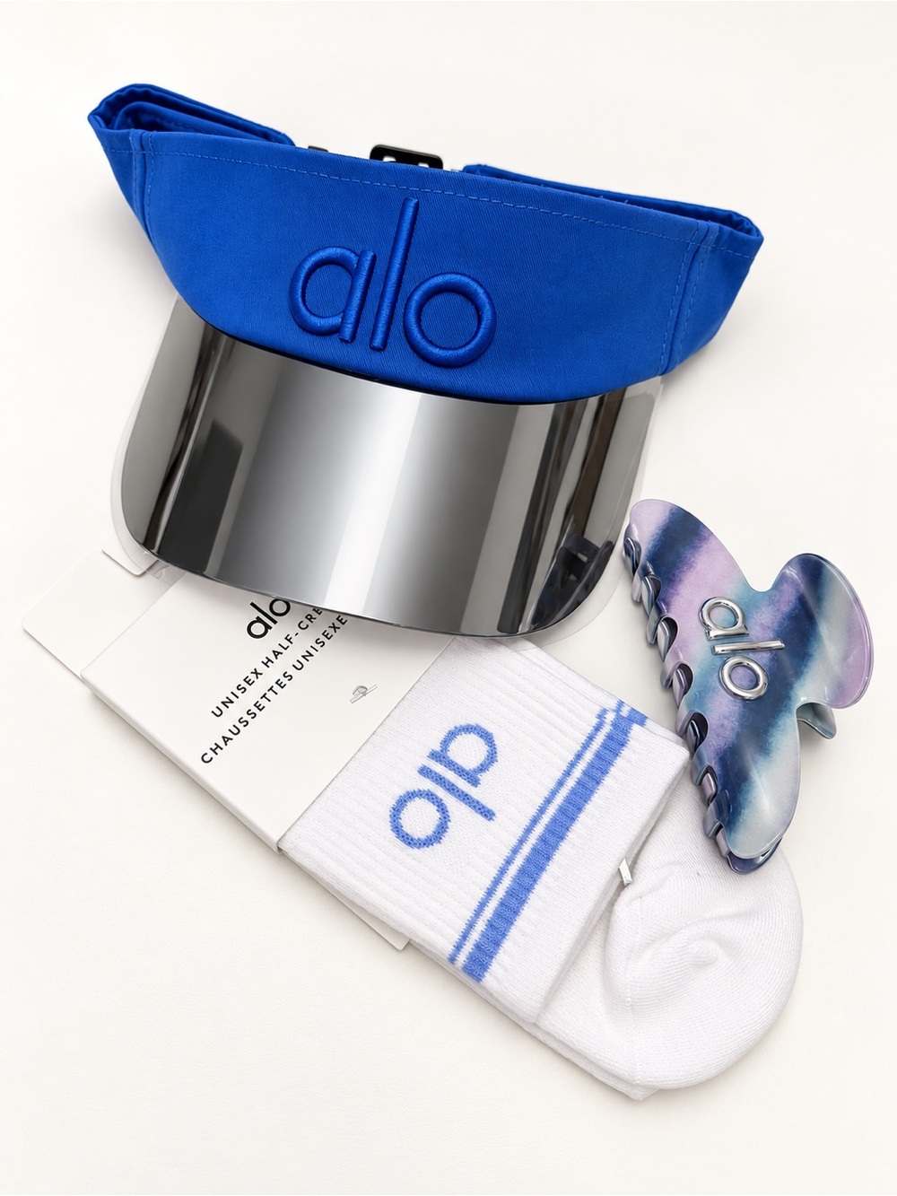 Brand-new Alo three-piece accessory bundle